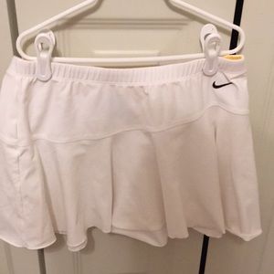 White nike tennis skirt